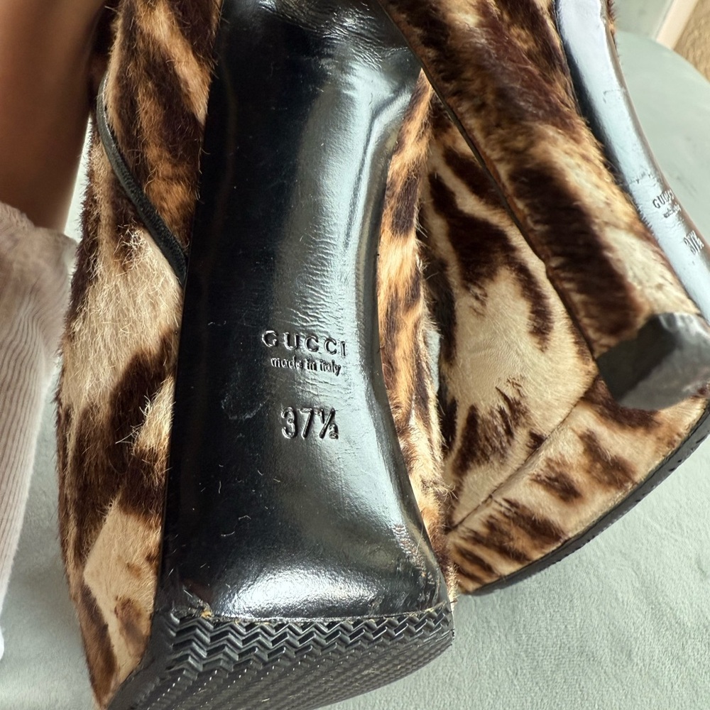 Gucci Leopard Print Ponyhair Heeled Ankle Boots, EU 37.5 - Picture 11 of 14